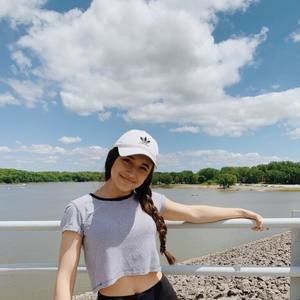 Meet your Posher, Jade